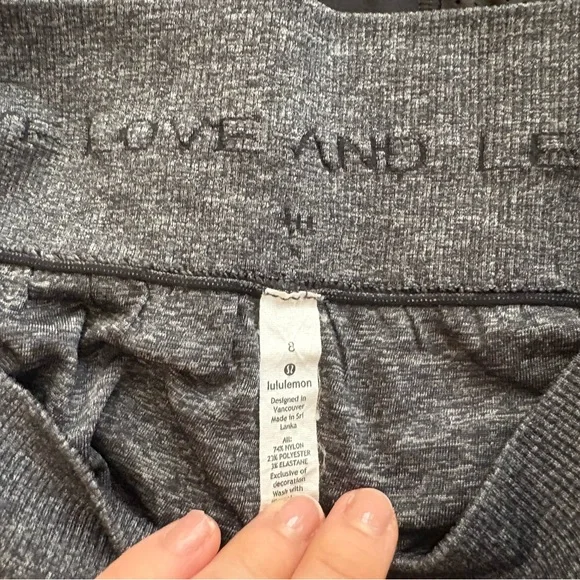 Lululemon Boulevard Bliss Gray Women's Skirt, Size 8 - Picture 7 of 7